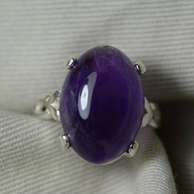 Amethyst Ring, Certified 12.56 Carat Amethyst Cabochon Appraised at 500.00 Oval Cab, Sterling Silver, Natural Amethyst Jewellery