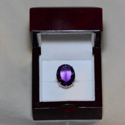 Amethyst Ring, Certified 14.00 Carat Amethyst Ring Appraised At 700.00 Sterling Silver Size 7, February Birthstone, Purple, Oval Cut