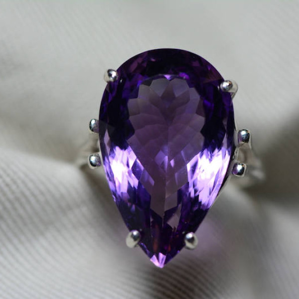 Amethyst Ring, Certified 14.05 Carat Amethyst Ring Appraised At 700.00 Sterling Silver Size 7, Amethyst Jewelry, Purple, Pear Cut