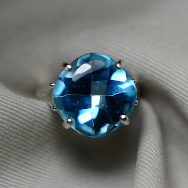 Buff Top 14.46 Carat Swiss Blue Topaz Solitaire Ring Appraised At 650.00