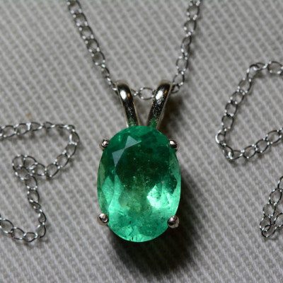 Emerald Necklace, 18K White Gold Colombian Emerald Pendant 1.74 Carat, Certified Emerald, Natural Emerald, 18" Gold Chain, Oval Cut