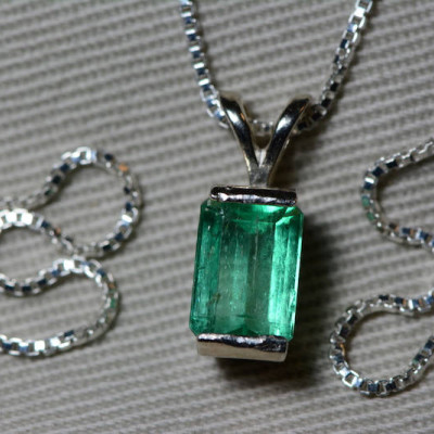 Emerald Necklace, Colombian Emerald Pendant 1.56 Carat Appraised at 1,250.00 Sterling Silver, Real Emerald Cut Jewellery, Natural, Genuine