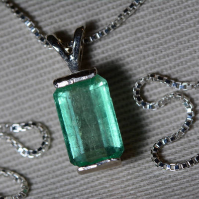 Emerald Necklace, Colombian Emerald Pendant 2.45 Carat Appraised at 1,950.00 Sterling Silver, Real Emerald Cut Jewellery, Natural, Genuine
