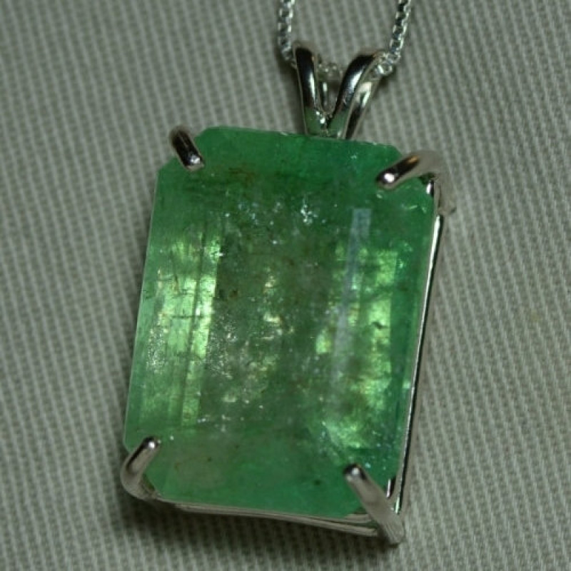 Macy's Emerald (3/4 ct. t.w.) & Diamond (1/10 ct. t.w.) 18