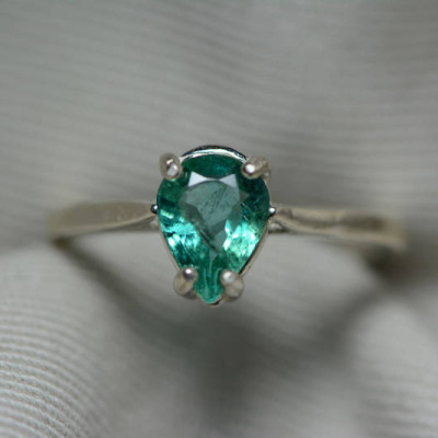 Emerald Ring, Real Emerald Solitaire Ring 0.99 Carats Appraised At 297.00, Sterling Silver Genuine Emerald Jewellery, Size 7, Pear Cut