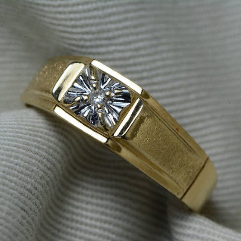 10kt Yellow Gold Men's Round Diamond Wedding Band Ring – Splendid Jewellery