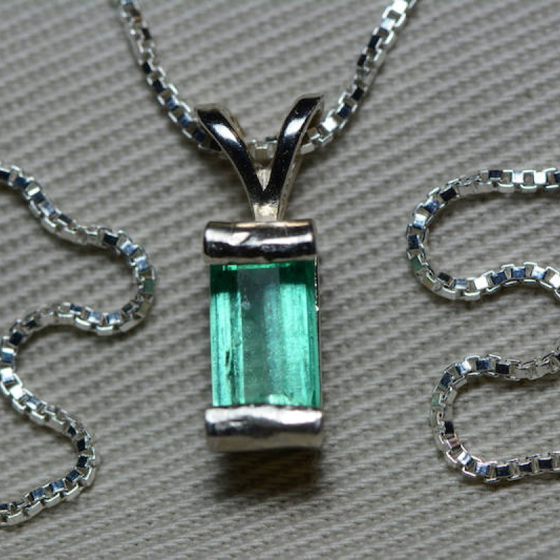 Emerald Necklace, Colombian Emerald Pendant 1.04 Carat Appraised at 825 ...