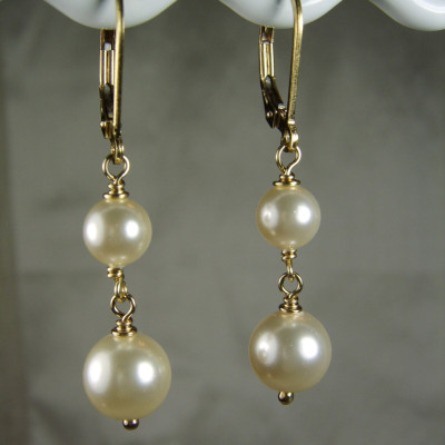 Bridesmaid Jewelry - Gold Pearl Earrings Bridal Earrings Pearl Bridesmaid Earrings Gold Pearl Drop Earrings Wedding Jewelry Bridesmaid Gift