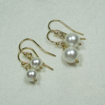 Bridesmaid Jewelry Gold Pearl Earrings Pearl Bridesmaid Earrings Pearl Bridal Earrings Gold Wedding Jewelry Bridesmaid Gift