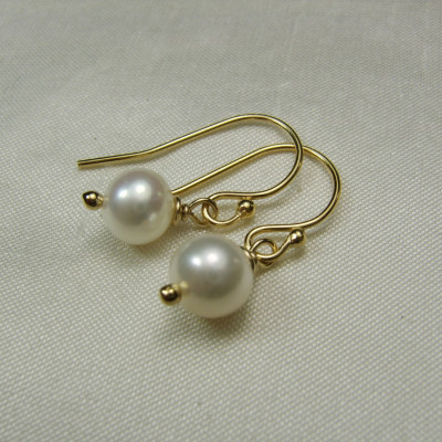 Bridesmaid Jewelry Gold Pearl Earrings Real Pearl Bridesmaid Earrings Prom Jewelry Pearl Bridal Earrings Bridesmaid Gift