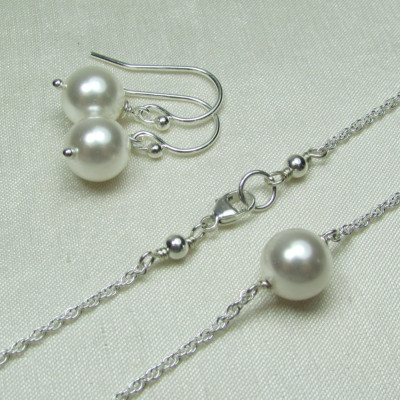 Bridesmaid Jewelry Set of 4 Pearl Bridesmaid Necklace Earrings Bridesmaid Gift Pearl Bridal Party Jewelry Wedding Jewelry Set