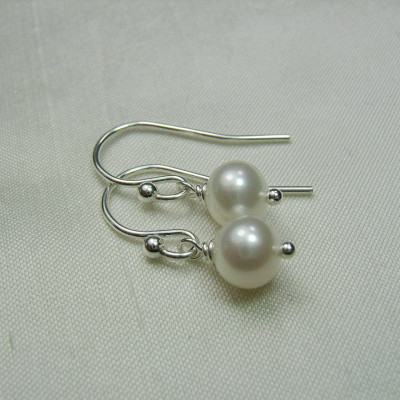 Bridesmaid Jewelry Set of 5 Pearl Bridesmaid Earrings Real Pearl Earrings Sterling Silver Pearl Drop Earrings Bridesmaid Gift