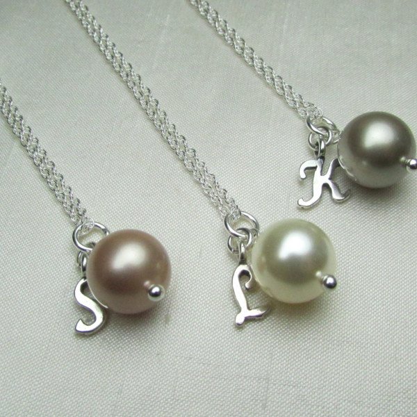 Bridesmaid Jewelry Set of 7 Pearl Bridesmaid Necklace Rustic Bridesmaid Gift Personalized Initial Necklace Fall Wedding Jewelry