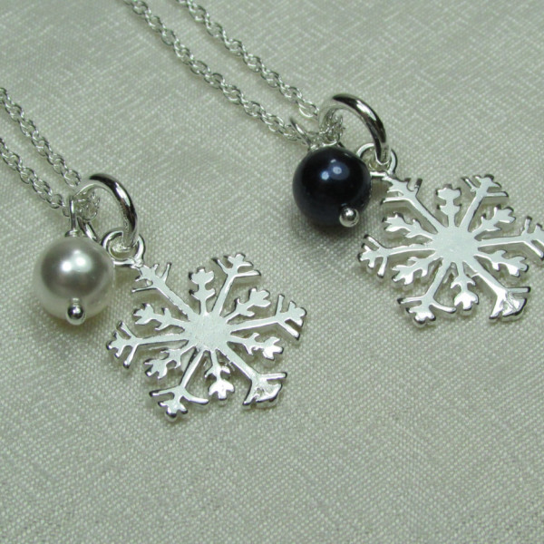 Bridesmaid Jewelry Winter Wedding Necklace Pearl Snowflake Necklace Sterling Silver Snowflake Bridesmaid Necklace Bridesmaid Gift