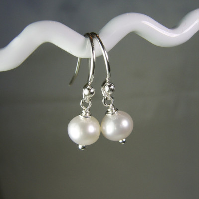 Pearl Bridesmaid Earrings - Real Pearl Earrings - Bridesmaid Jewelry Pearl Wedding Jewelry Bridal Earrings Bridesmaid Gift