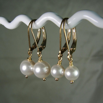 Pearl Bridesmaid Earrings Gold Bridesmaid Jewelry Gold Pearl Earrings Gold Pearl Bridal Earrings Gold Wedding Jewelry Bridesmaid Gift