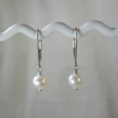 Pearl Bridesmaid Earrings Set of 4 Real Pearl Earrings Sterling Silver Freshwater Pearl Earrings White Bridesmaid Jewelry Bridesmaid Gift