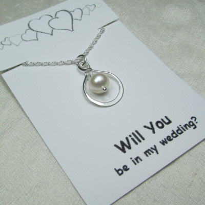 Will You Be My Bridesmaid Gift Set of 5 Infinity Pearl Bridesmaid Necklace Asking Bridesmaid Jewelry Bridal Party Jewelry Wedding Jewelry