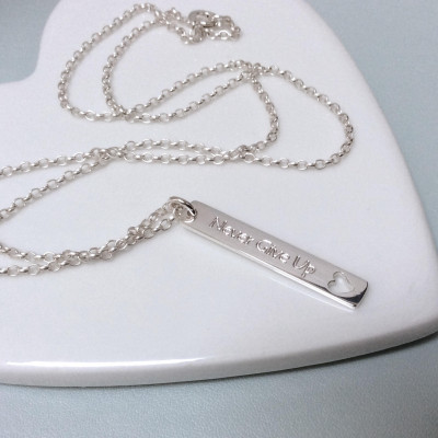 Never give up, strength, encouragement gift, inspirational gift, quote necklace, positive quotes, motivation necklace, inspirational gift