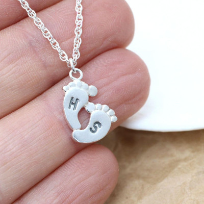 New Mum Necklace | Foot Print Necklace | Mothers Day Gift | New Mom gift | Monogram necklace | New Mother Necklace | Mom necklace | Dainty