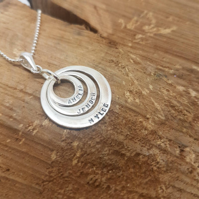 Silver name necklace  stacked washer name necklace. Circle necklace. Personalised necklace. Personalised name necklace. Gifts for mums.