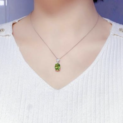 Sparkling Green 1.27 Carat Tourmaline Pendant on 18" Necklace