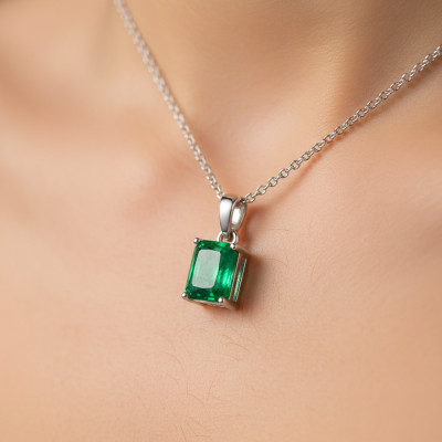 Emerald Necklace, Colombian Emerald Pendant 1.72 Carat Appraised at 1,375.00 Sterling Silver, Real Emerald Cut Jewellery, Natural, Genuine Emerald Necklace, Colombian Emerald Pendant 1.72 Carat Appraised at 1,375.00 Sterling Silver, Real Emerald Cut Jewellery, Natural, Genuine
