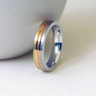 18ct Gold Striped Wedding Ring - All Birthstone™