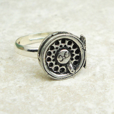 Fly Fishing Reel Ring Antiqued Pewter - All Birthstone™