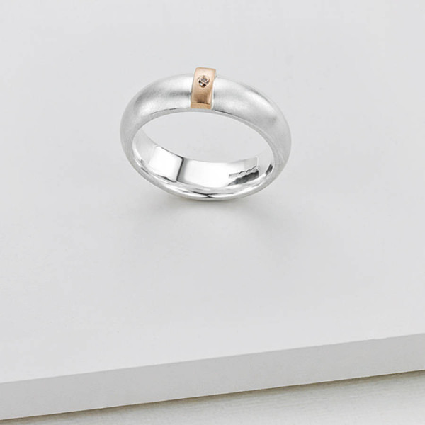 Cognac Diamond Linear Ring - All Birthstone™