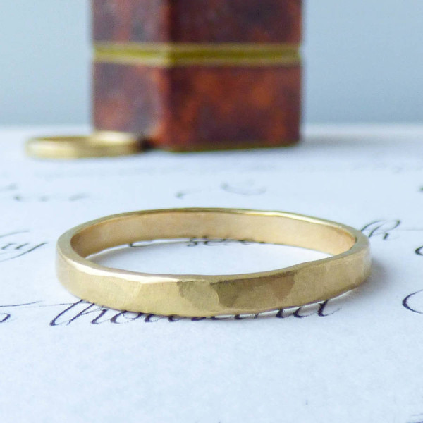 Arturo Hammered Wedding Ring For Men In Fairtrade Gold - All Birthstone™