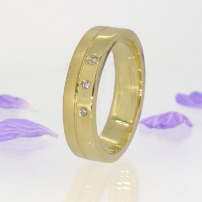 18ct Gold Handmade Mens Chunky Diamond Ring - All Birthstone™