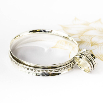 Maharani Silver Spinning Ring - All Birthstone™