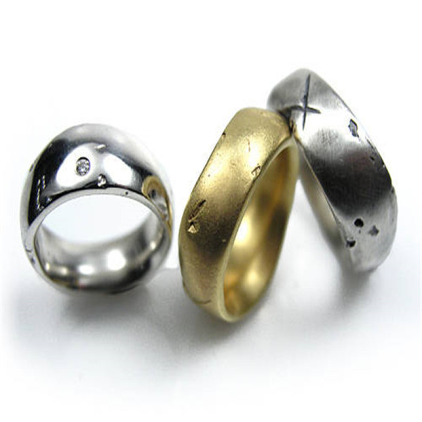 Rustic Plain Silver Gnarled Ring - All Birthstone™