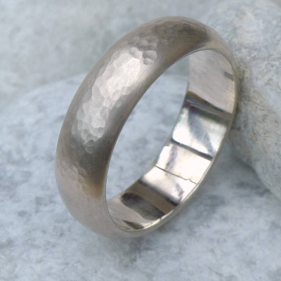 Mens 6mm Hammered Ring In 18ct Gold - All Birthstone™