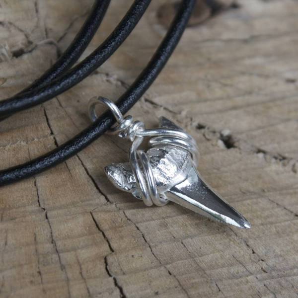 Silver Sharks Tooth Necklace - All Birthstone™