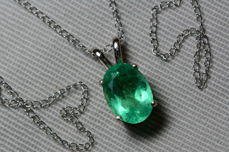 Emerald Necklace, 18K White Gold Colombian Emerald Pendant 1.74 Carat, Certified Emerald, Natural Emerald, 18&quot; Gold Chain, Oval Cut