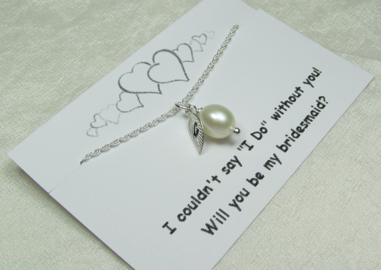 Bridesmaid Necklace Set of 5 Personalized Bridesmaids Gifts Bridesmaid Jewelry Initial Necklace Leaf Pearl Necklace Fall Wedding Jewelry