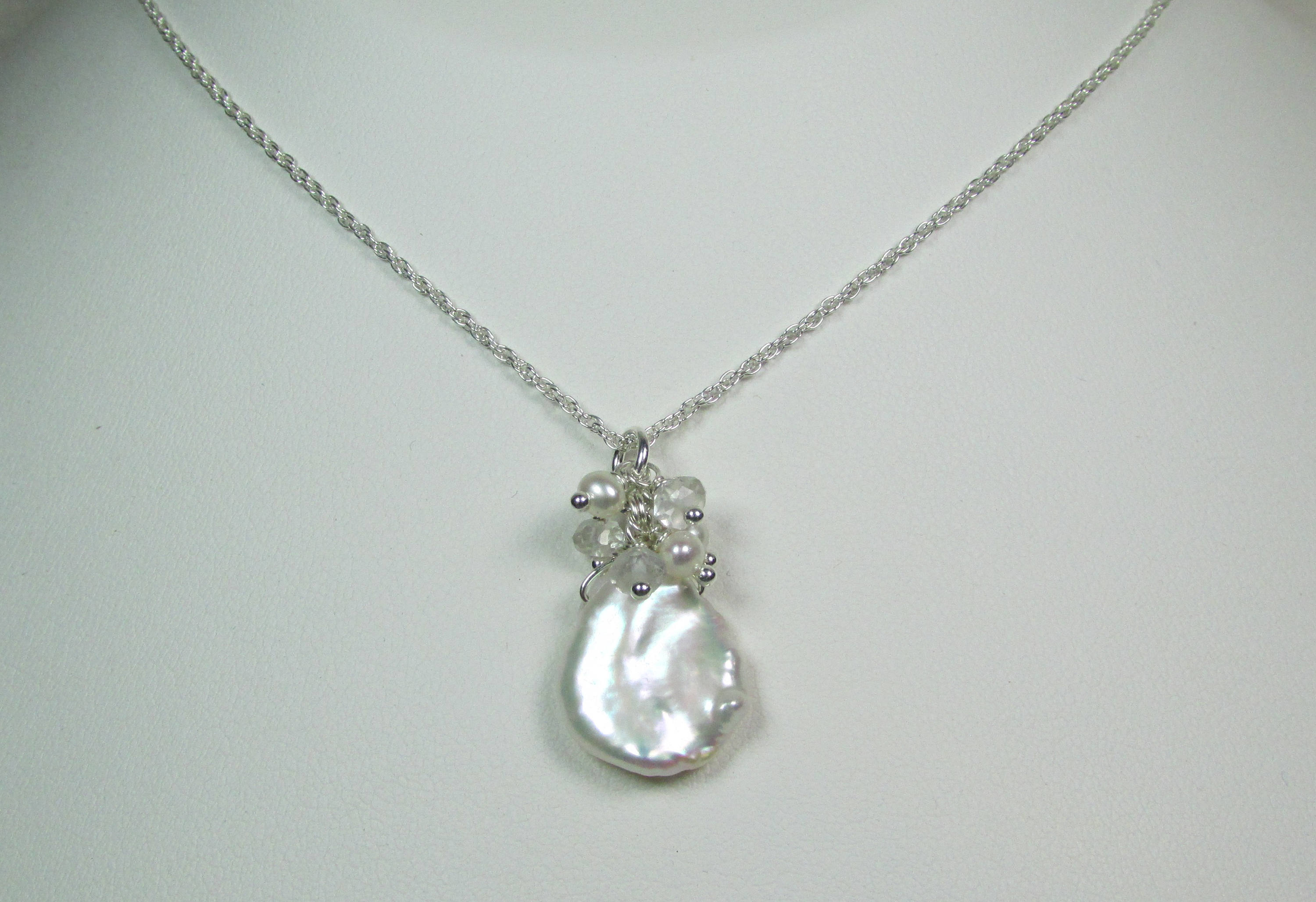 Pearl Bridal Necklace Keshi Pearl Necklace Keshi Petal Pearl Cluster Necklace Beach Wedding Necklace Bridesmaid Jewelry Bridesmaid Gift