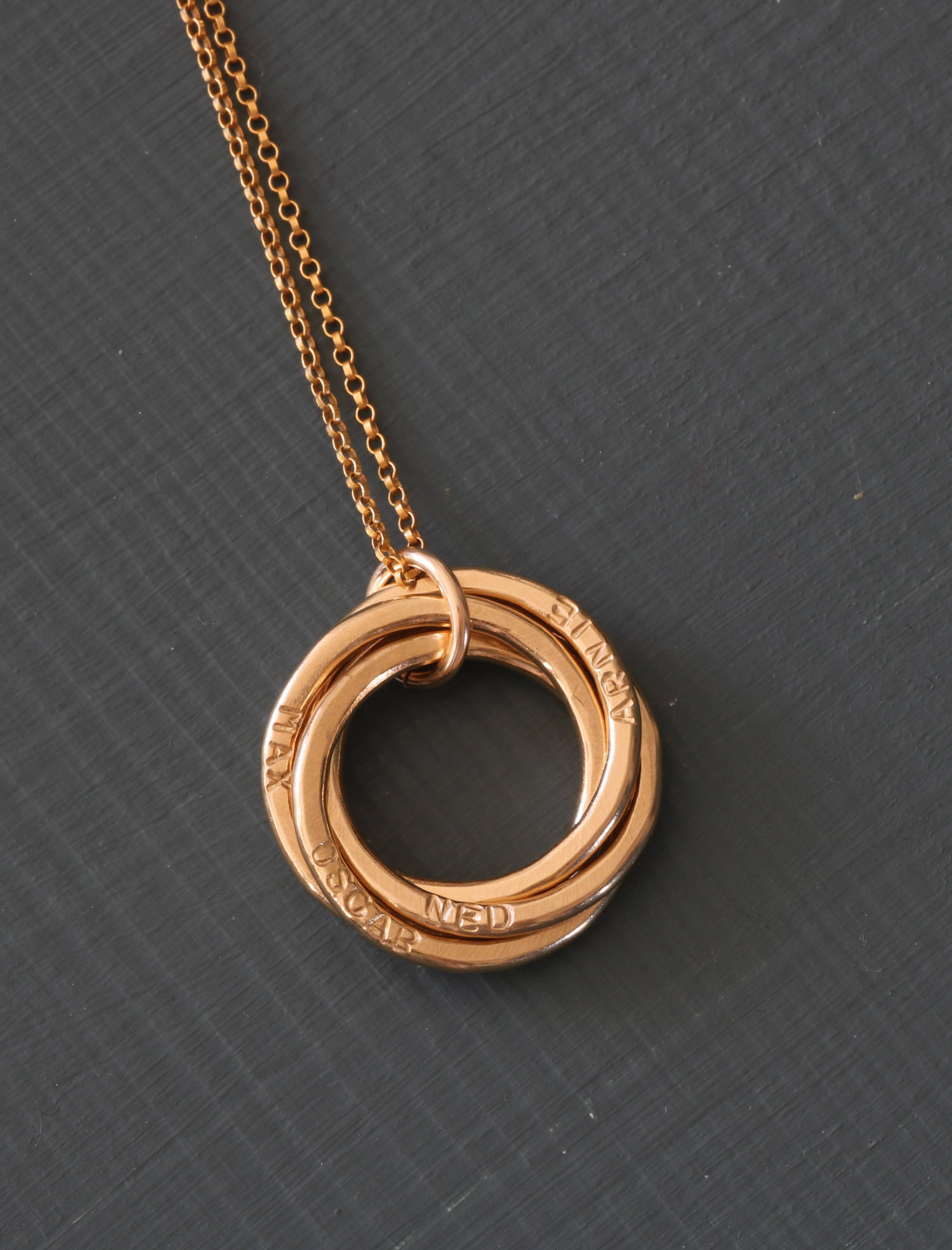 Kids name necklace gold, Christmas gift for grandma, mom necklace with kids names, personalized jewelry for mother - Lilia